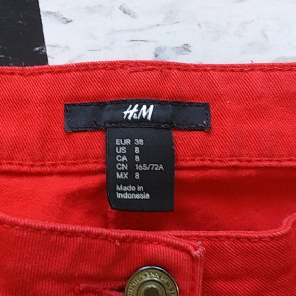 SOLD H&M red jeans - Picture 9 of 10